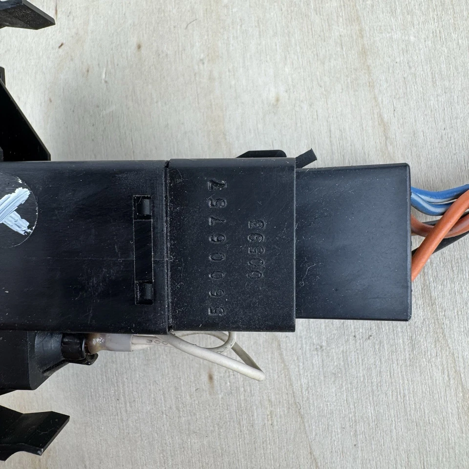 Dodge Dakota Overdrive 1987-1996 O/D interruptor de apagado botón de palanca OEM 56006757 Foto 4 de 4