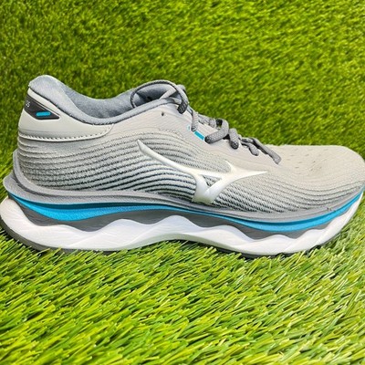 Mizuno Wave Sky 5 Womens Size 7 Gray White Blue Athletic Running Shoes Sneakers