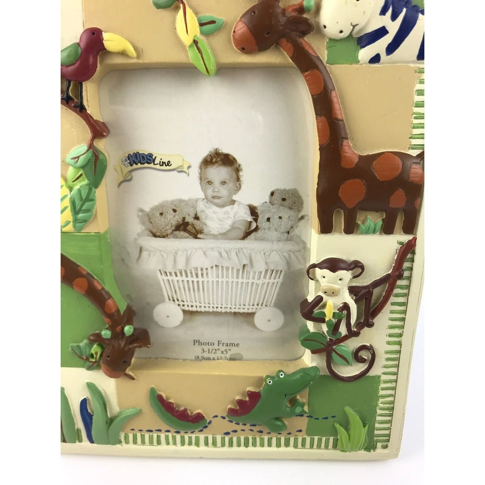 Marco de fotos levantado de animales de la selva se adapta a resina para habitación de bebés niños de 3 1/2" x 5" Foto 4 de 4
