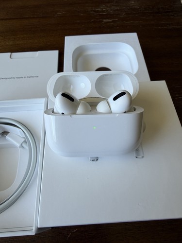 AirPods Pro 1st Generation with Wireless Charging Case Excellent MWP22AM/A