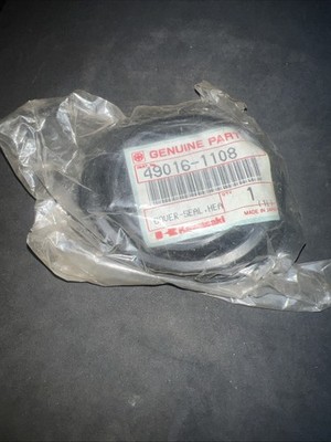 【プロフ読んでください】　12/1 Kawasaki 49016-1108 Headlight Seal Cover NOS New A25 | eBay