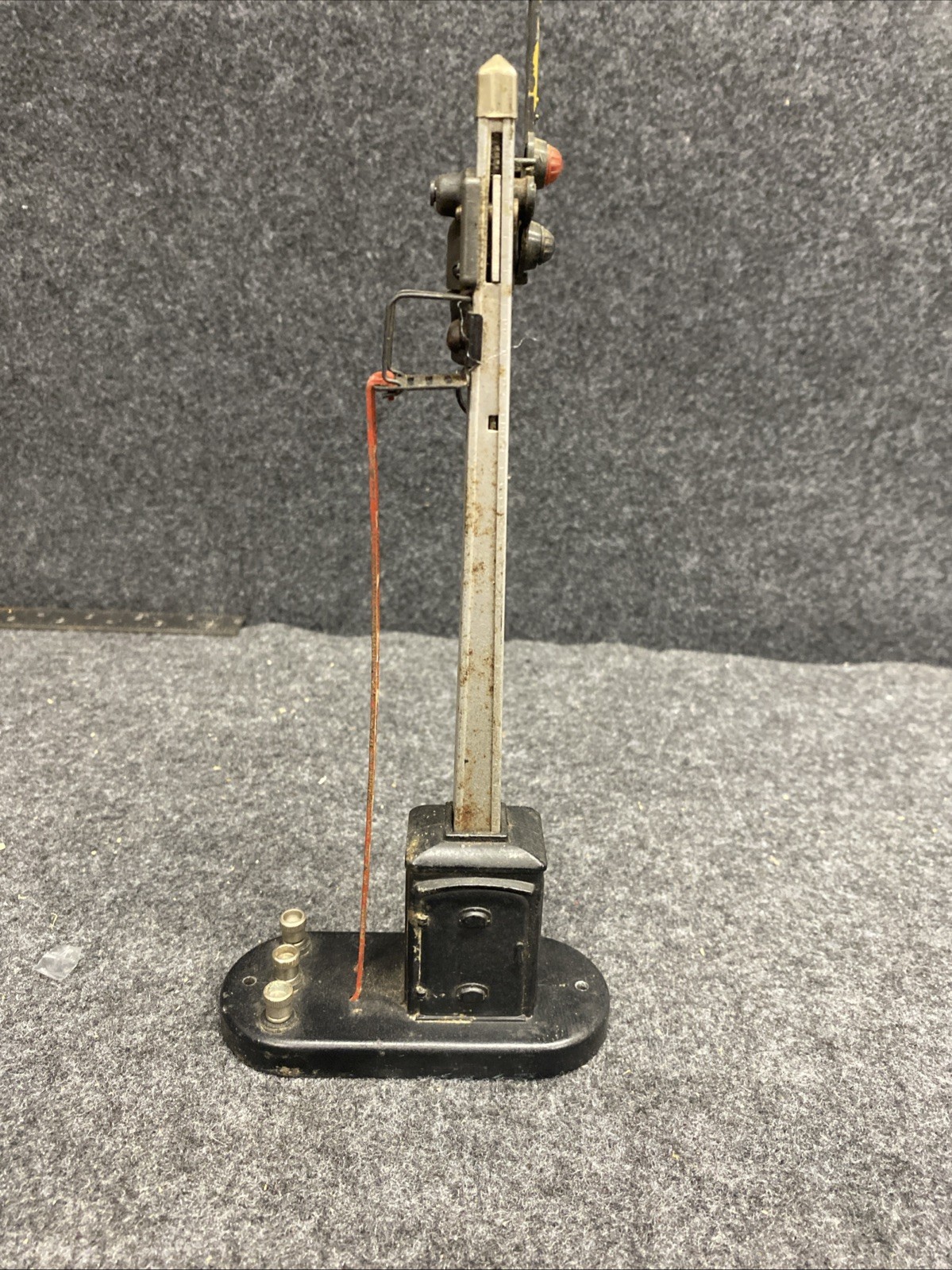 Vintage Lionel 151 Operating Semaphore Postwar Made In USA tested (LI121825-02)