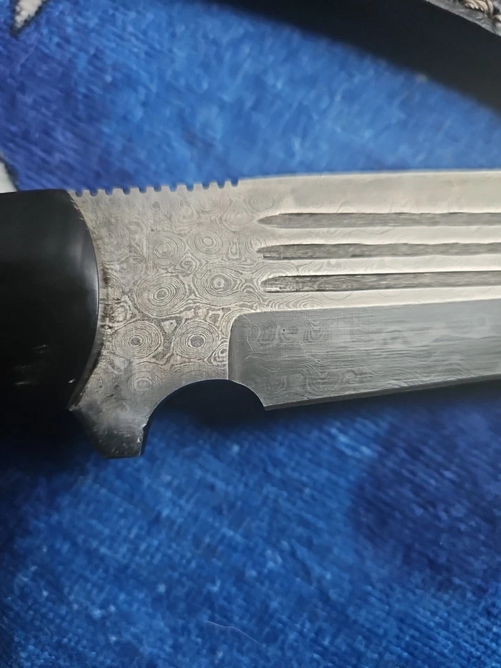 Perkin 🇬🇧 Gota de lluvia Damasco Lobo Guerrero Lucha Machete con ranuras de sangre Foto 2 de 4