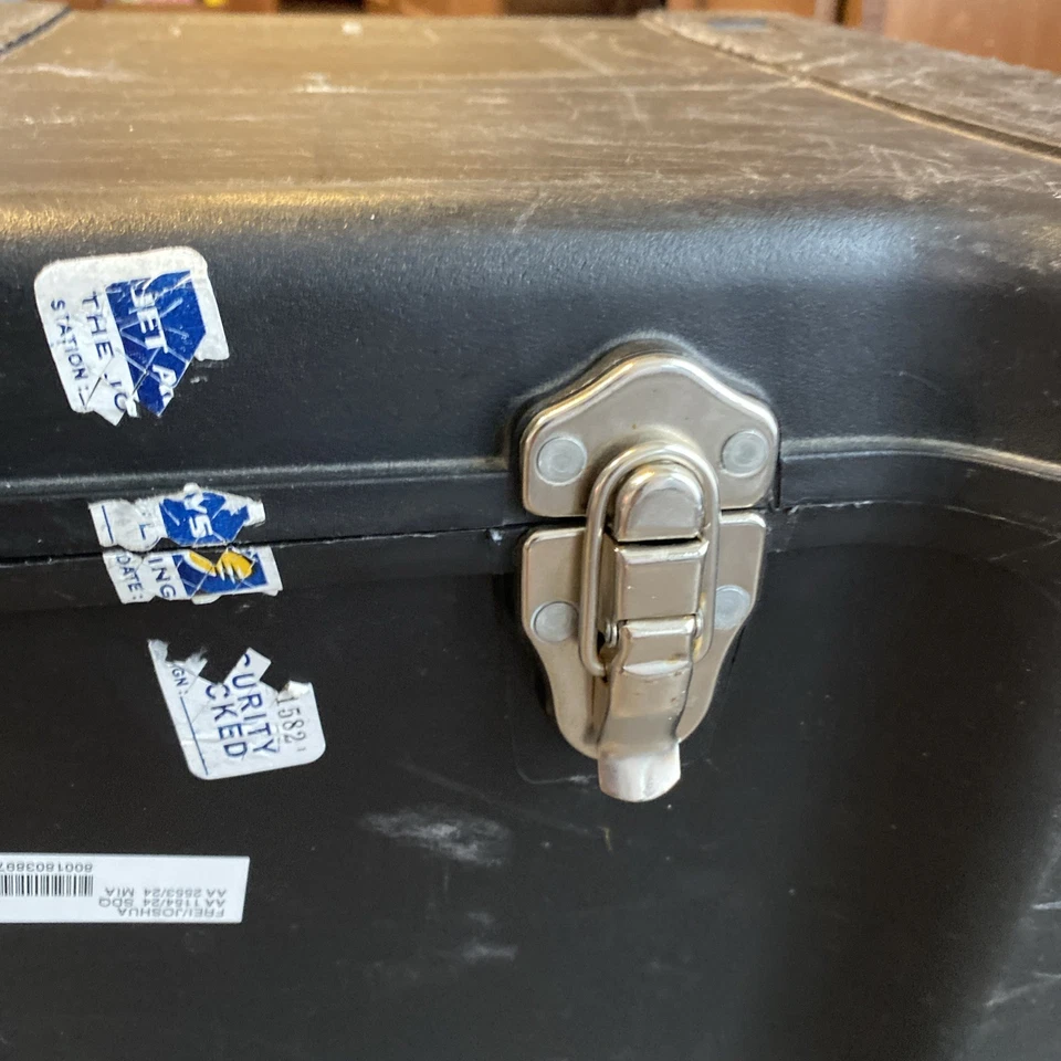 Contico Deluxe Trunk Locker Black Tool Box Storage Container 32x17x12.25 Inches - Image 4 of 4