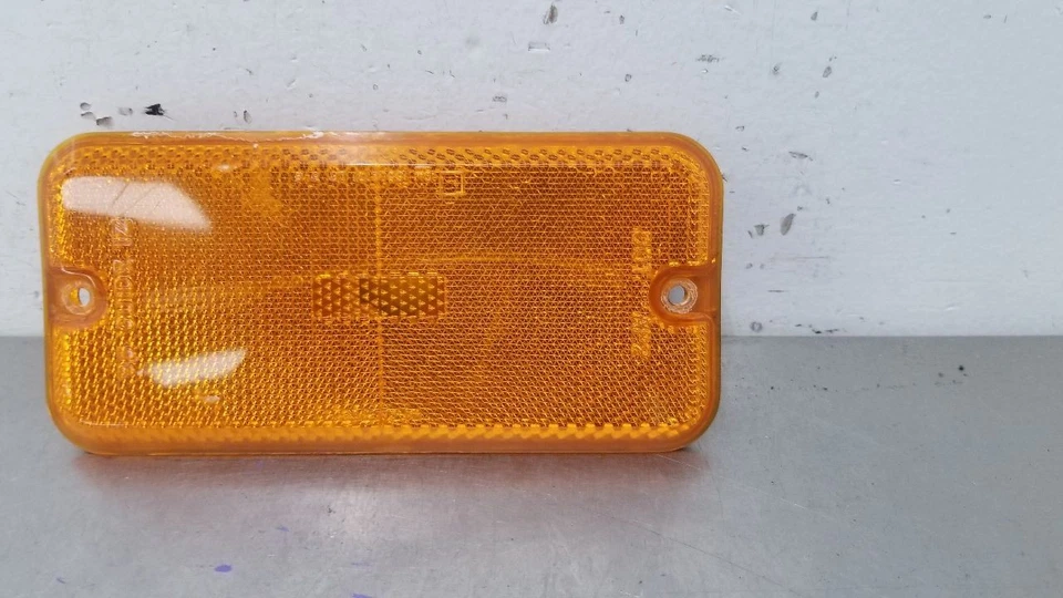 93 GMC G2500 VANDURA БОКОВОЙ ГАБАРИТНЫЙ ФОНАРЬ ЛАМПА ПЕРЕДНИЙ ПРАВЫЙ ПАССАЖИР - Изображение 4 из 4