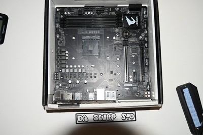 GIGABYTE B550M AORUS PRO-P Socket AM4 Micro ATX AMD Gaming FOR PARTS NOT WORKING