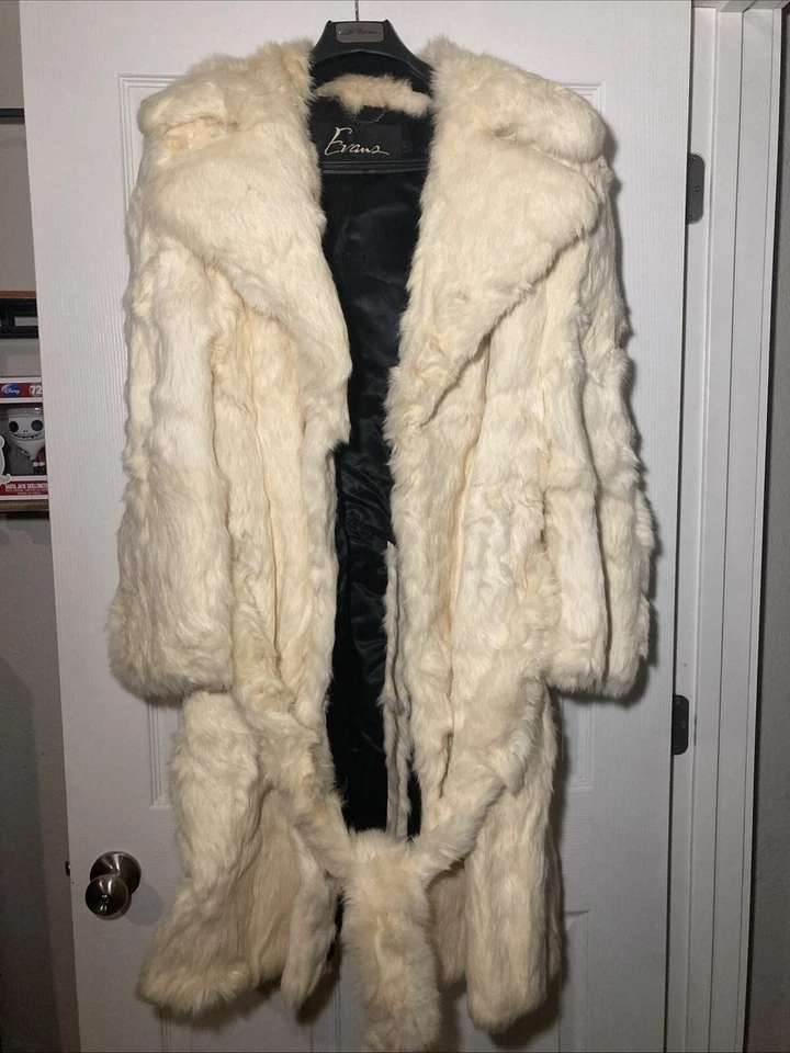 Vintage Full Length White Fox Coat - The Evans Collection - Image 2 of 4