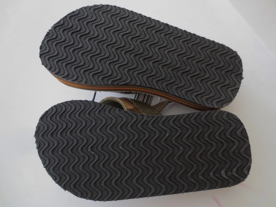 NEW Boy Toddler *5/6* 18-24 months *7/8* REALTREE Camo Flip Flops Sandals - Image 3 of 3