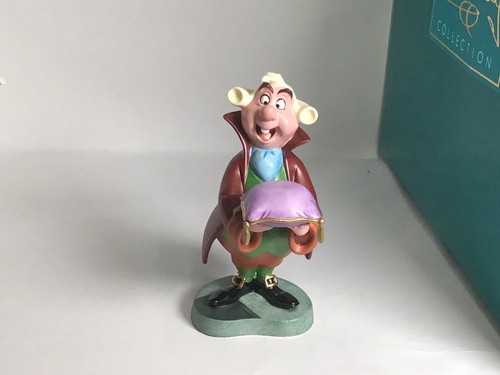 Disney WDCC " Presenting the Glass Slipper " Footman from Cinderella ------ NEW - Picture 6 of 13