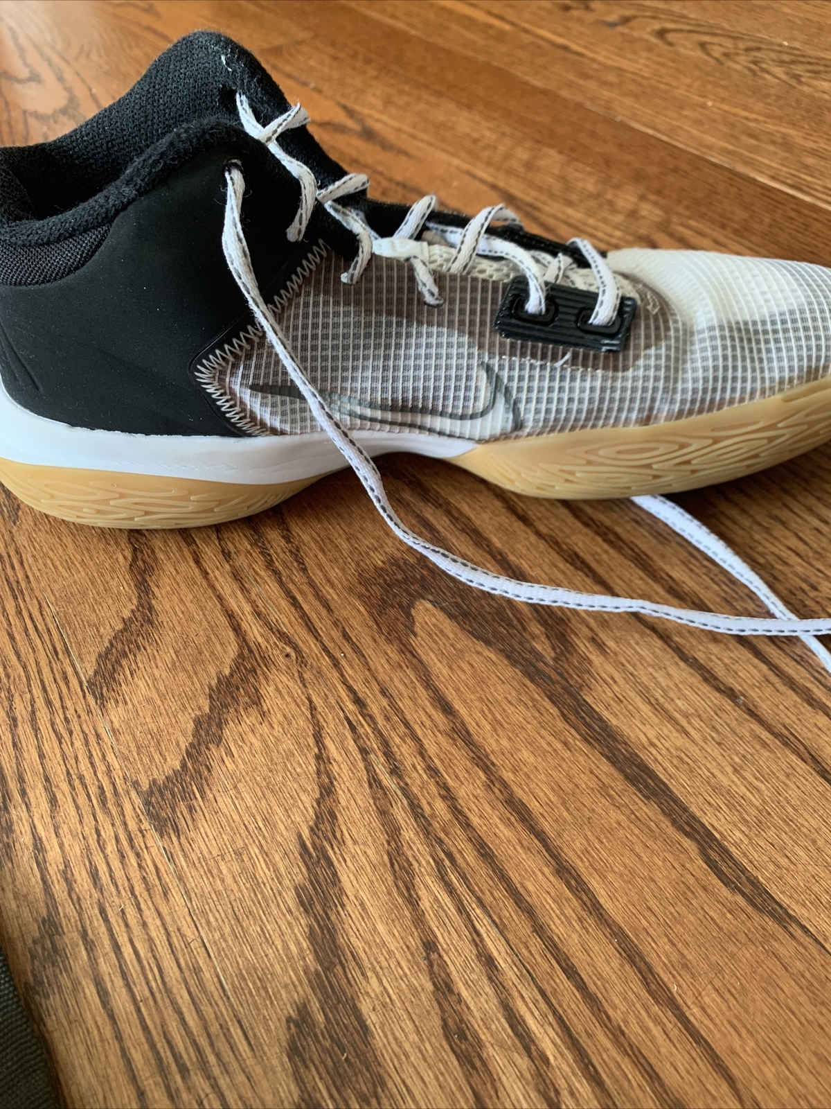 Kylie Flytrap 4s - image 9