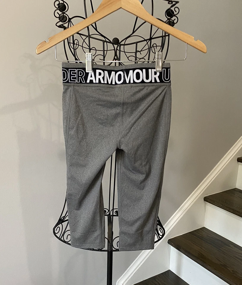 NUEVO CON ETIQUETAS Under Armour Niñas HeatGear Armadura Brezo Capris Capri Juvenil Pequeño Foto 4 de 4