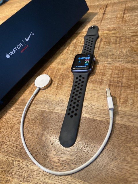Apple Watch Nike+ 38mm Space Gray Aluminium Case with Anthracite/Black Nike  Sport Band (GPS + Cellular) - (MQL62LL/A) | Compra online en eBay