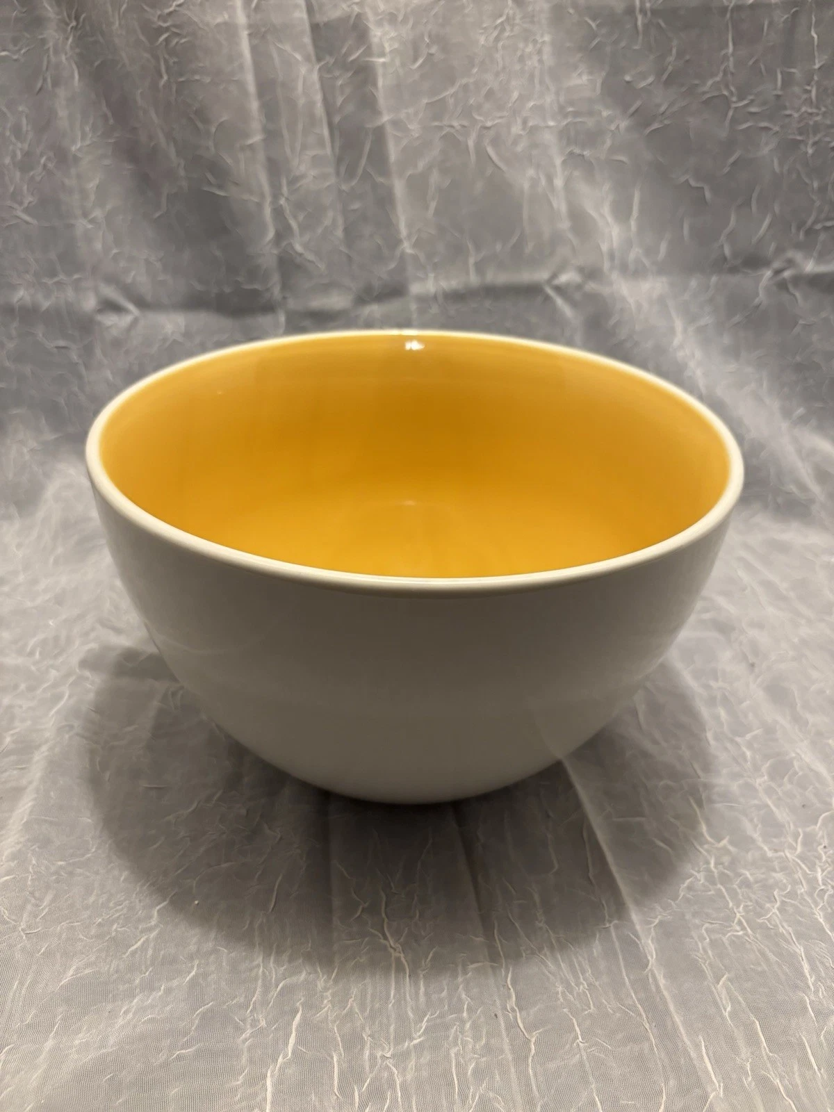 Pier 1 Vintage Large Two Tone White & Yellow Mixing Bowl. 23