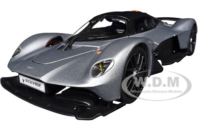 ASTON MARTIN VALKYRIE SILVER 1/18 DIECAST MODEL CAR BY MAISTO