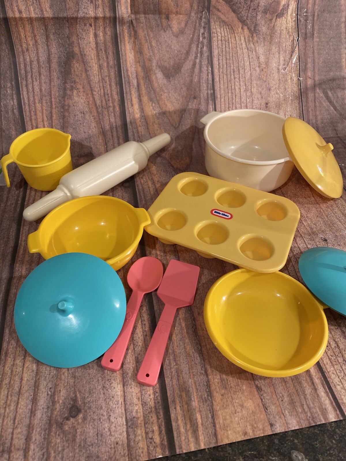 little tikes pots and pans