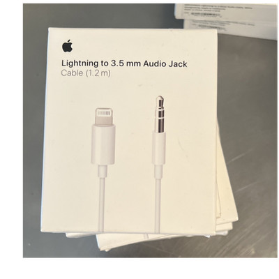 Apple Lightning to 3.5 mm Audio Jack Audio Adapter Cable 1.2 m White