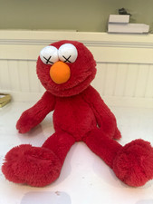 KAWS x Uniqlo Sesame Street Elmo Plush 2018 New With Tags Authentic Collectible