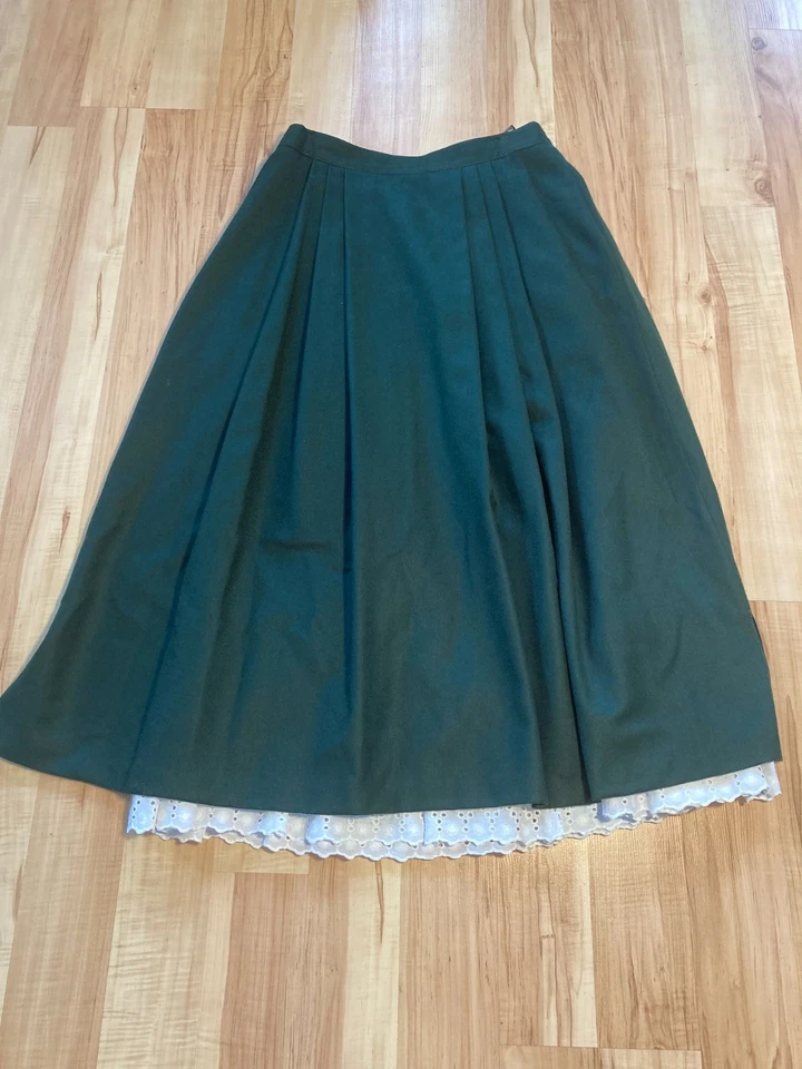 Trachten-Set Gr. 40/42 | C&A | Herbstfest Wiesn Dirndl Rock & Bluse - Bild 3 von 4