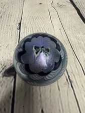 Vtg. LUNDBERG STUDIOS BUTTERFLY PAPERWEIGHT