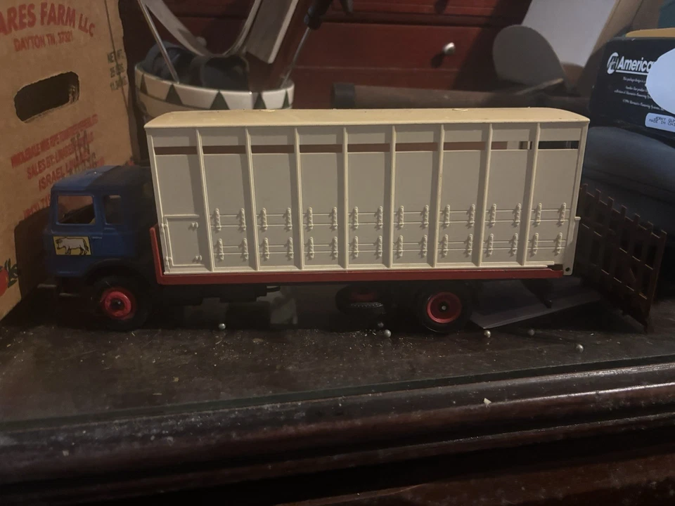 Camión de ganado británico vintage Foto 2 de 2