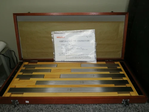 Mitutoyo 516-752-26 8PC, Metric, SQUARE, LONG BLOCK, ASME 0 NEW - OX22