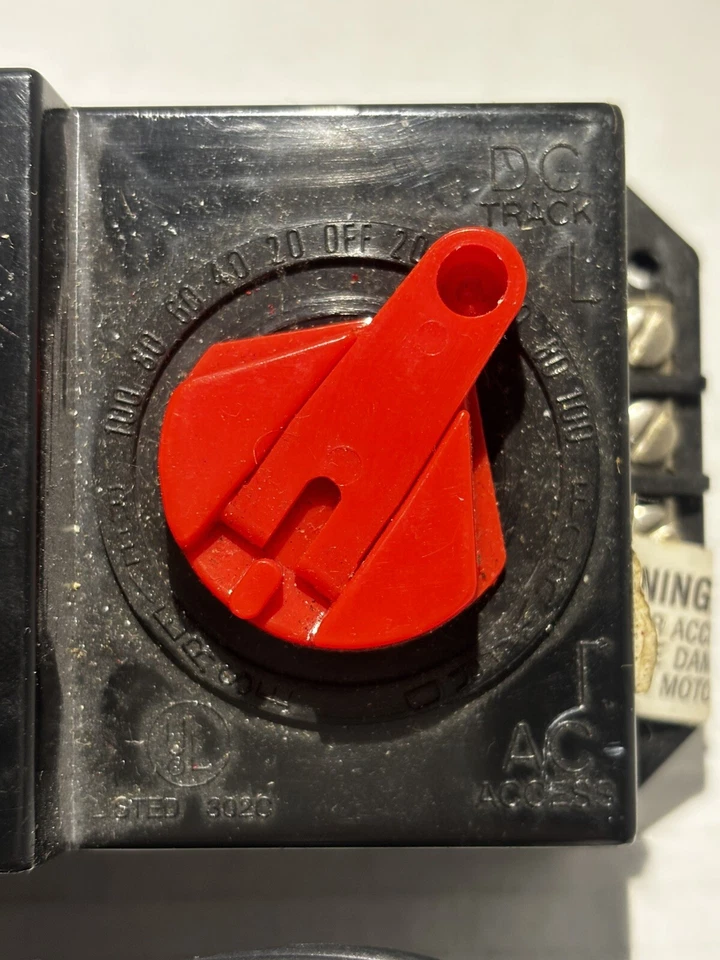 Bachmann Model Train Transformer  Model No. 6607. W/ Several Pieces Of Track - Image 4 of 4