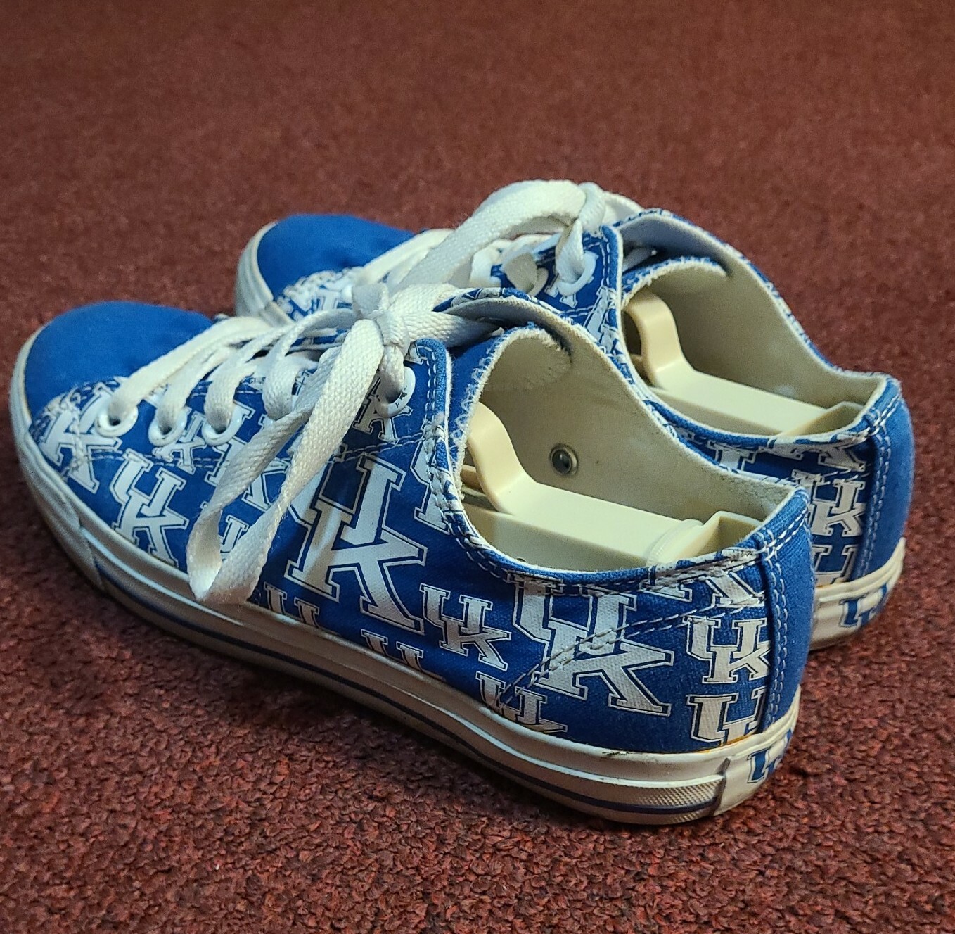 FILA University of Kentucky Rival Row One scarpe di tela donna taglia 6 uomo taglia 4 5