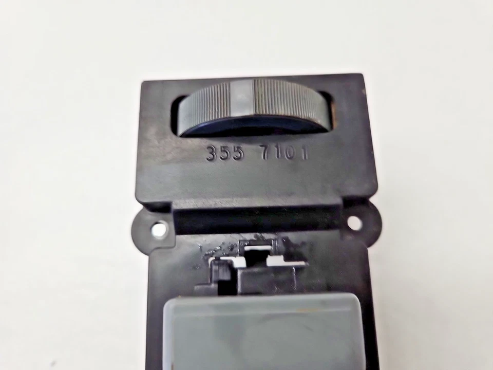 Interruptor regulador de faros OEM 3435 1988-1994 Chevy GMC C/K 1500 Foto 4 de 4