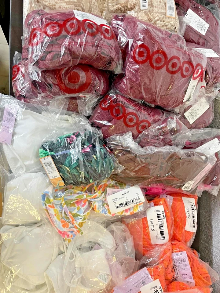 Lot of 10 Brand New Women's Swimsuits | Tops, Bottoms, One-Piece | MSRP $200+ - Image 4 of 4