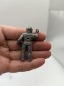 Vintage Legend of Zelda Famicom Choco Doomknocker Hellguma Rubber Keshi Figure