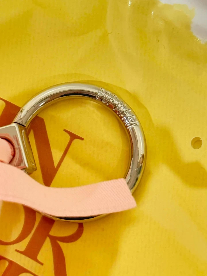 100% AUTHENTIC! Mini Labubu SECRET "HEART" LETTER Pin For Love PENDANT POPMART🔥 - Image 4 of 4