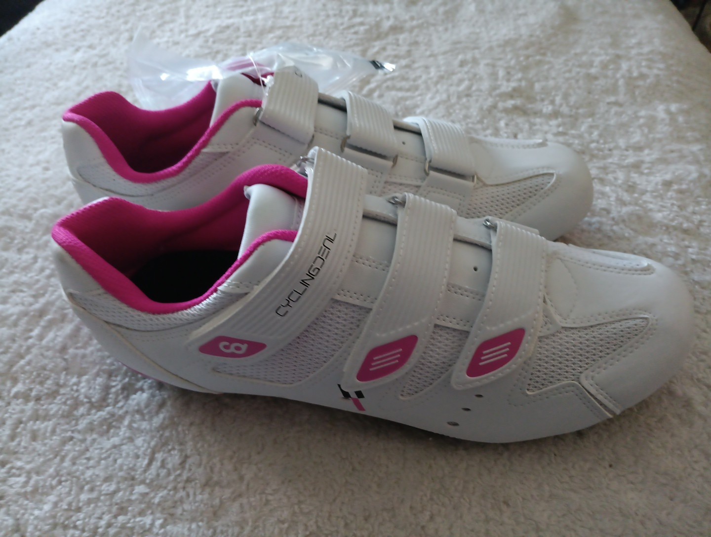 Cycling Deal Womens Bike Shoes.  White/Pink Size 44