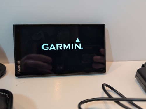 Garmin DriveSmart 55 MT GPS Navigator With Bundle And Carry Case - Picture 4 of 5