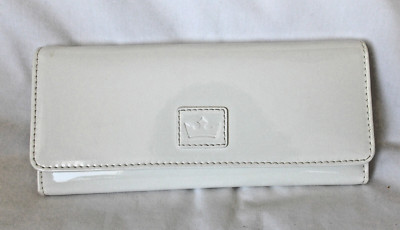 Vera Bradley Baekgaard White patent genuine leather tri fold wallet pre-owned