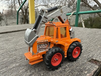 Matchbox SuperKings No. K-5 Muir Hill Tractor Digger 1972 Lesney