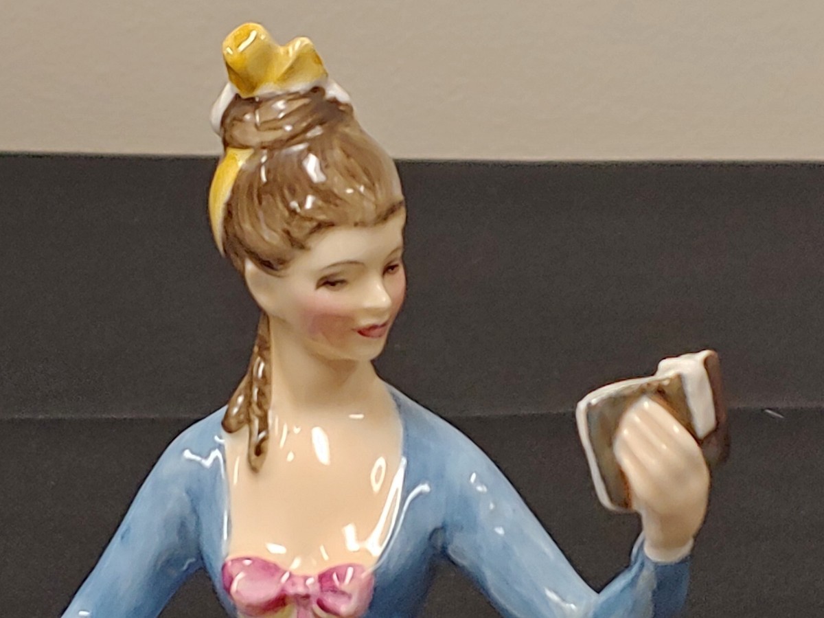 ROYAL DOULTON ENGLAND 