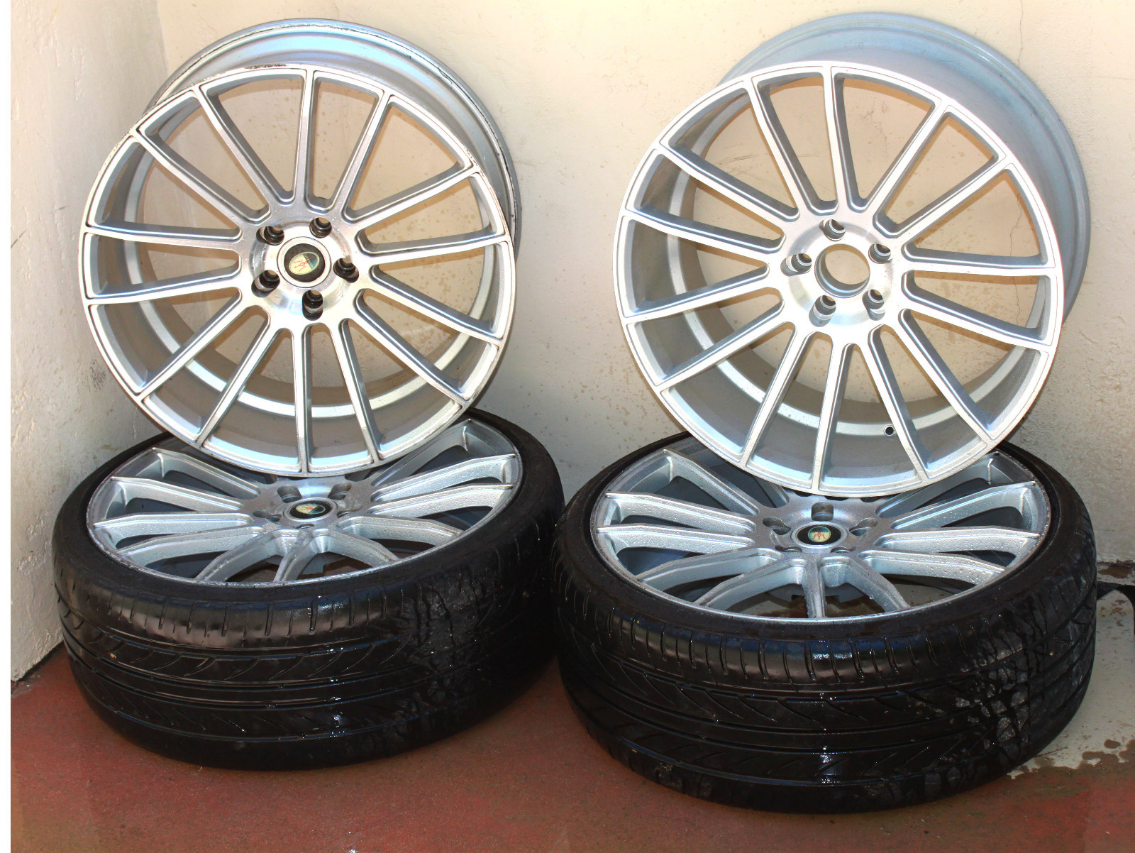 4 Matching 22" Savini Rims with 2 Tires 265/30ZR/22 Came of Maserati Gibli