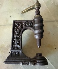 Torchio torchietto pressa manuale antica in ghisa per bottoni - Daude Paris