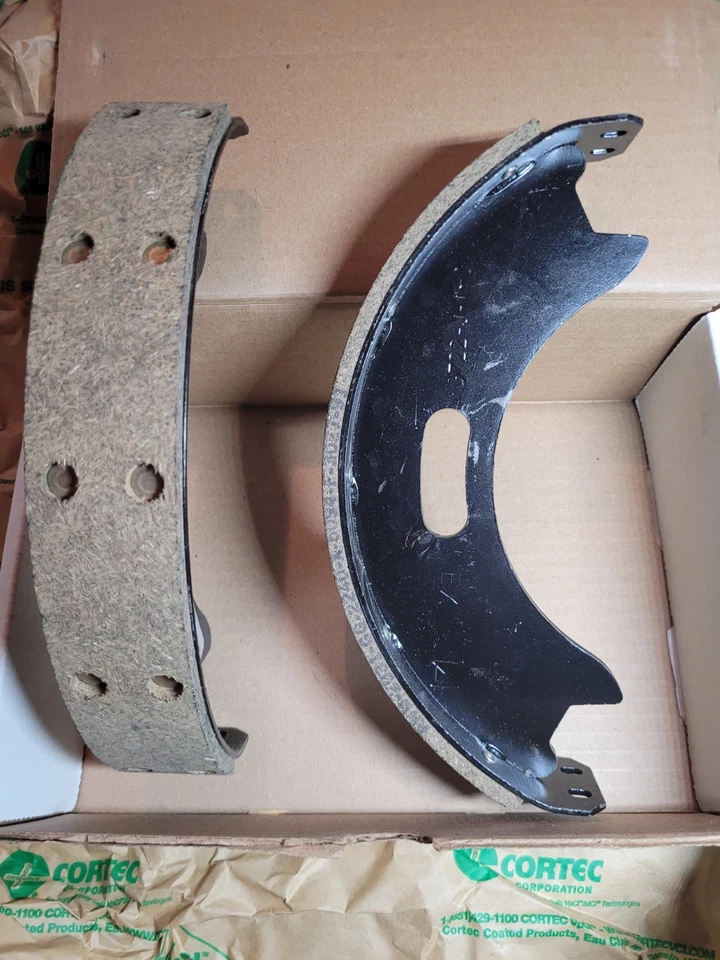 2 UNITS BRAKE SHOE A6 3722L194 Axletech, Meritor D3NN2N712A, KOMATSU D106465 - Image 3 of 4