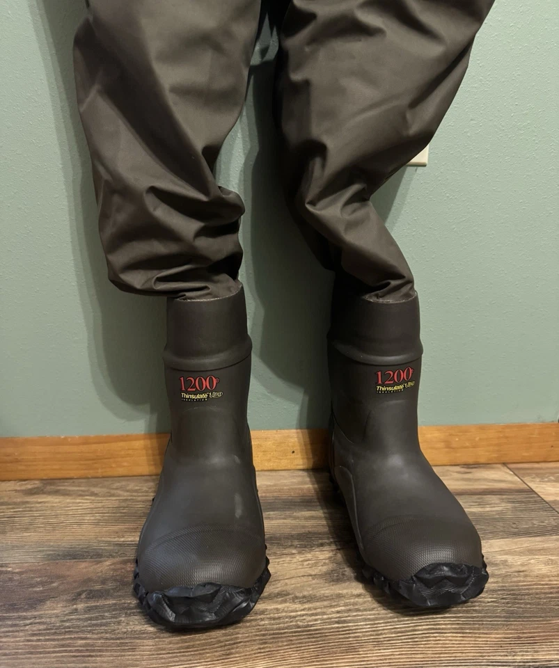 TIDEWE Insulated and Heated Chest Waders, Size 8 - Image 3 of 4
