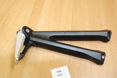 その他 mi Suzuki GSX-R 600 WVC3 11-17 43700-14J00 Halter Fußraste hinten
