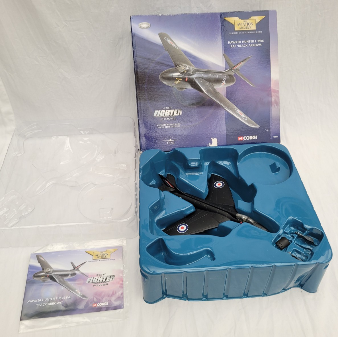 Corgi The Aviation Archive 49802 Hawker Hunter F MK6 RAF 'Black Arrows'