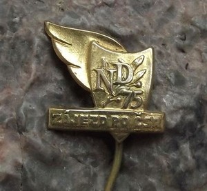 1958-Czech-National-Theater-Prague-Theatre-Divadlo-75th-Anniversary-Pin-Badge