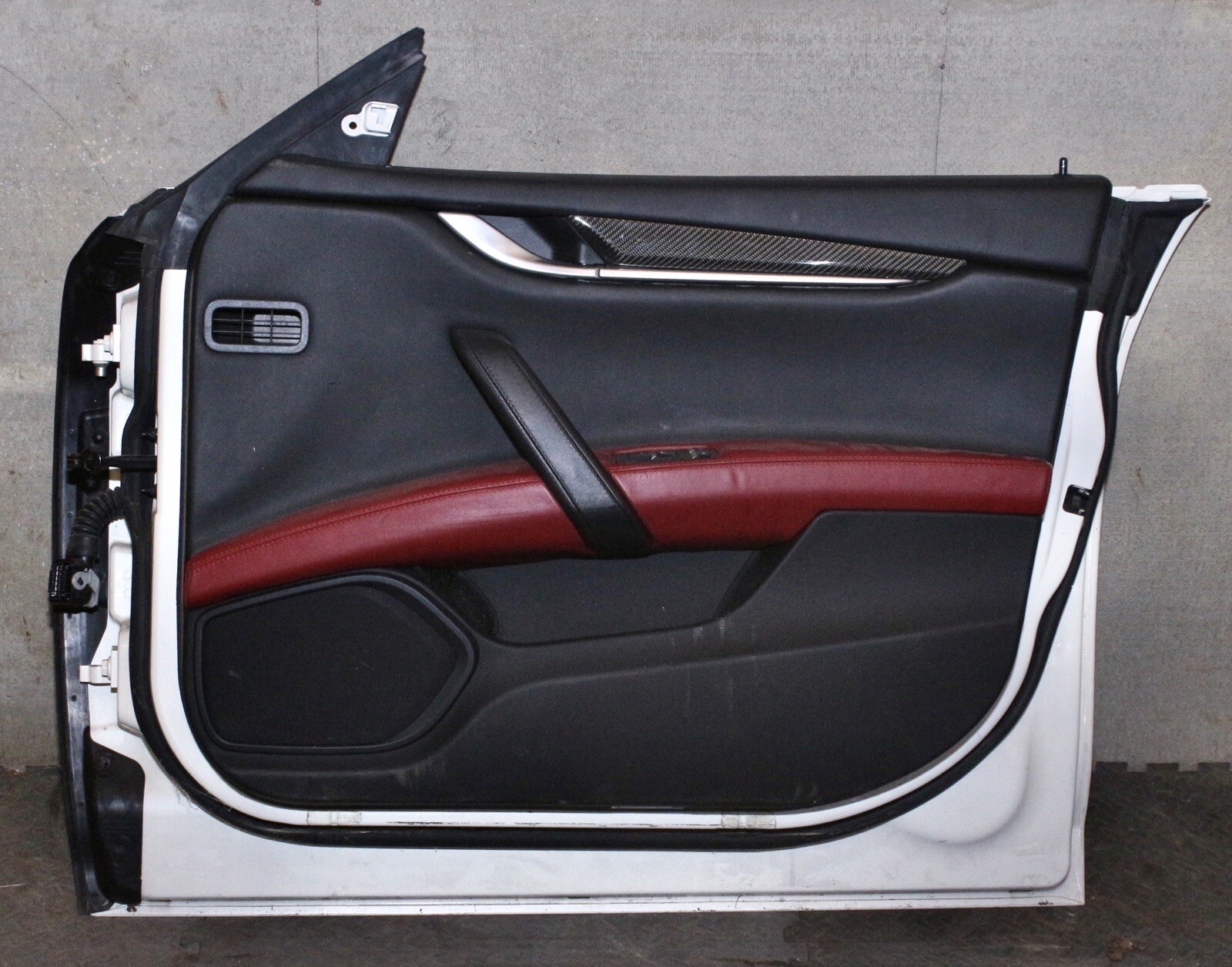 2014 - 2023 Maserati Ghibli Front Right Door RH Passenger NO GLASS White