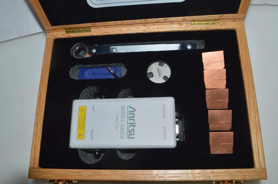 ANRITSU PRECISION AUTOCAL- 36585K-L / 36585 10MHZ-6 GHZ-NETWORK ANALYZER (RYR57) - Image 4 of 4