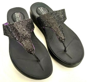 skechers relaxed fit memory foam womens flip flops