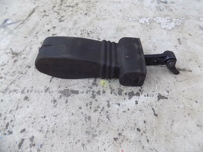 AUDI A4 (B8) 2008-2015 REAR RIGHT / LEFT SIDE DOOR CATCH STOPPER 8K0837249C #N2