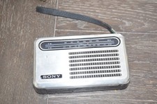 Vintage Sony TFM-6100W AM/FM 9 Transistor Portable Radio
