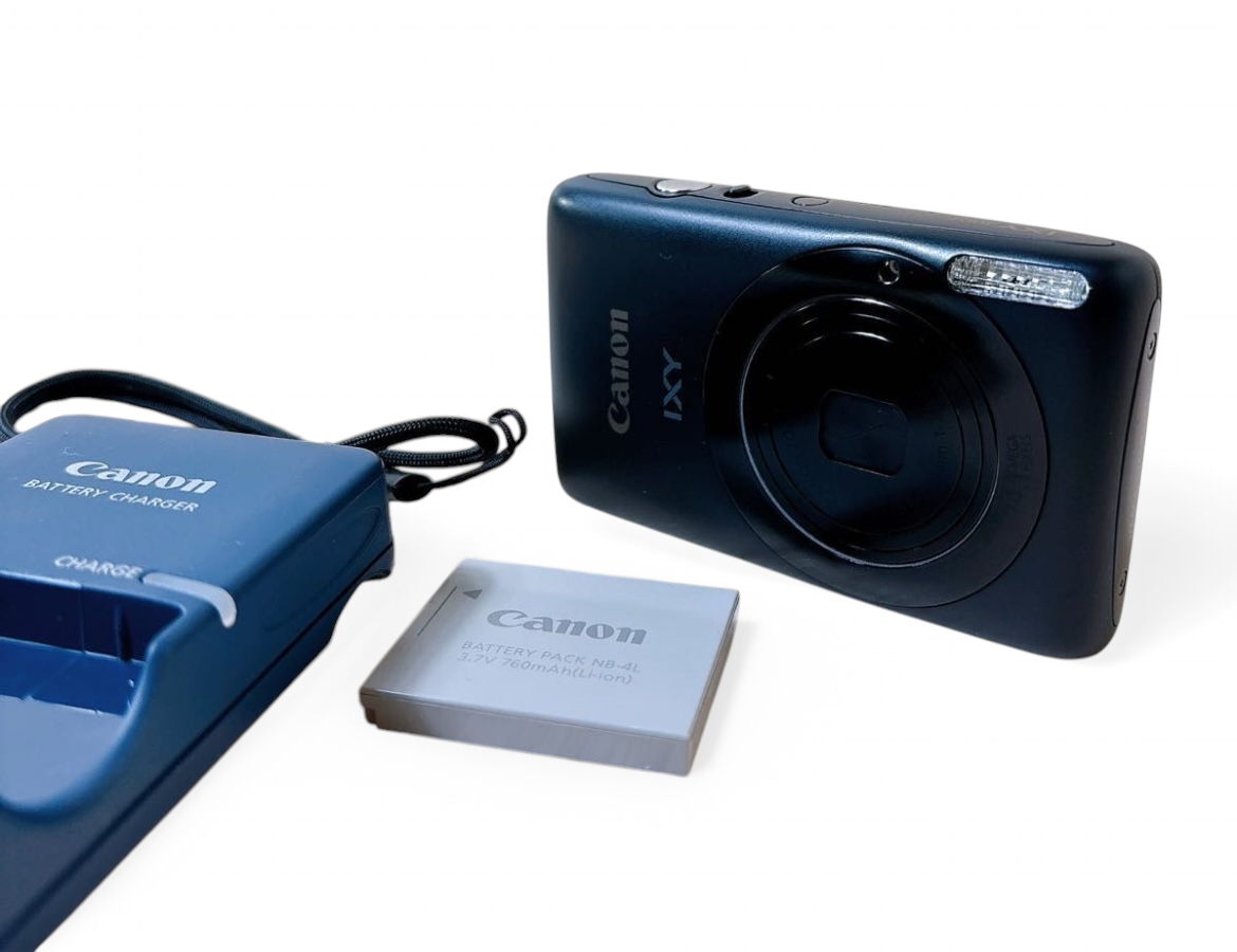 Canon IXY 400F Black Compact Digital Camera Rare Cute Good Canon IXY 400F Black Compact Digital Camera Rare Cute Good