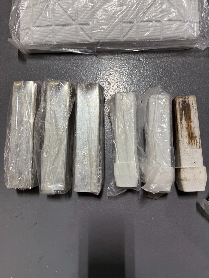 Bases estilo profesional moldeadas Cannon Sports 15" x 15" **UN ENCHUFE USADO** Foto 4 de 4